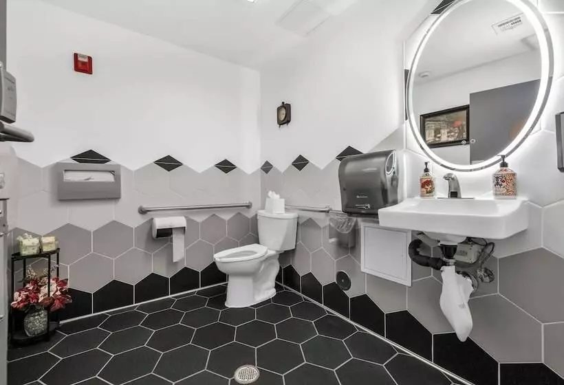 ホテル Sonesta Essential Vacaville  Napa Valley