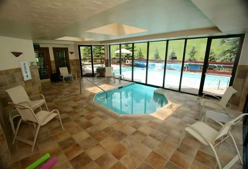 Отель Strawberry Park