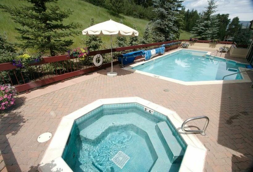 هتل Strawberry Park