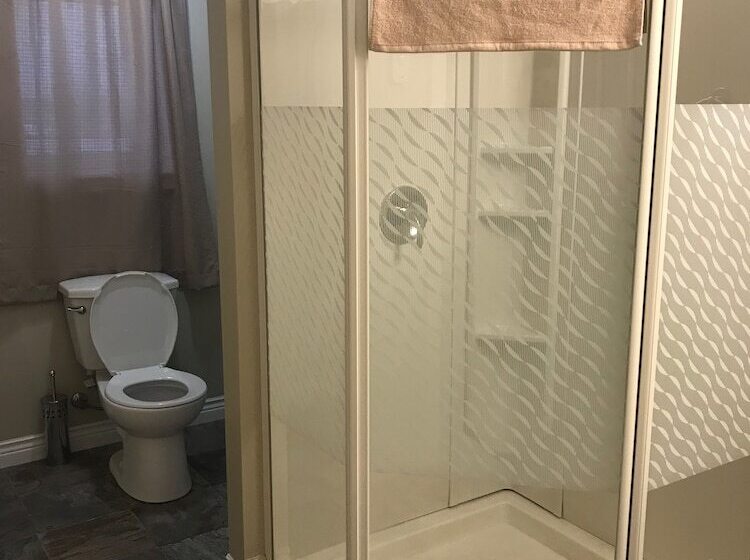 מוטל Riverview Suites