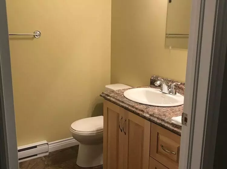 Motelli Riverview Suites