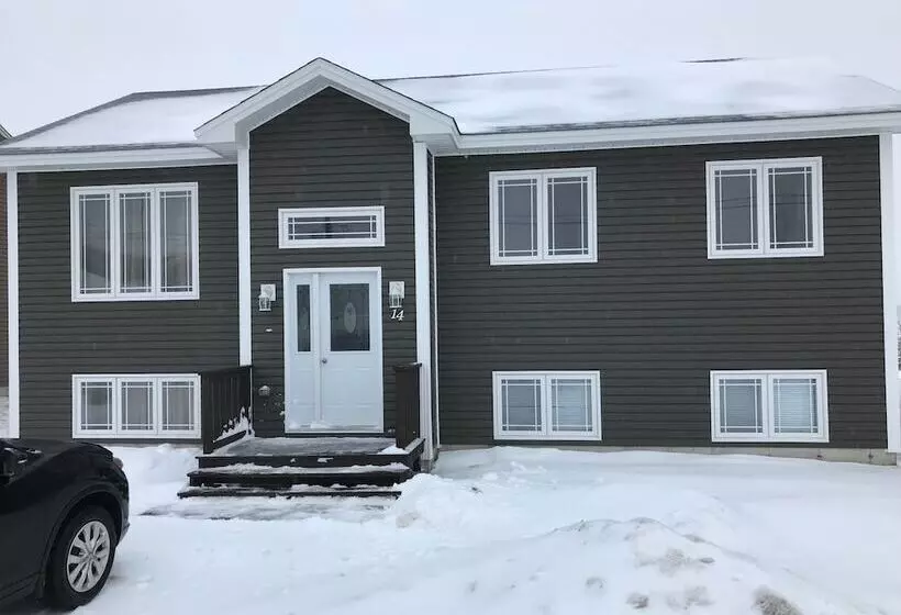 Motelli Riverview Suites