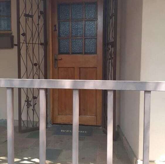 Bed & Breakfast Doube Room In Lovely Historian Guesthous