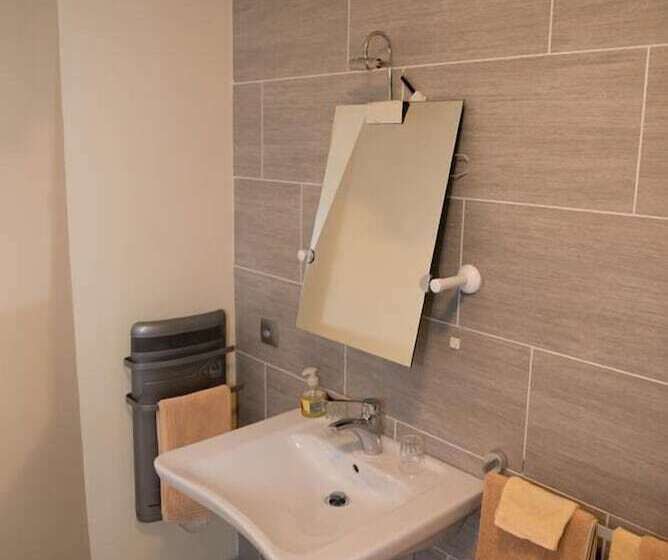 مبيت وإفطار Champagne Et Chambres D Hotes Pierre Trichet