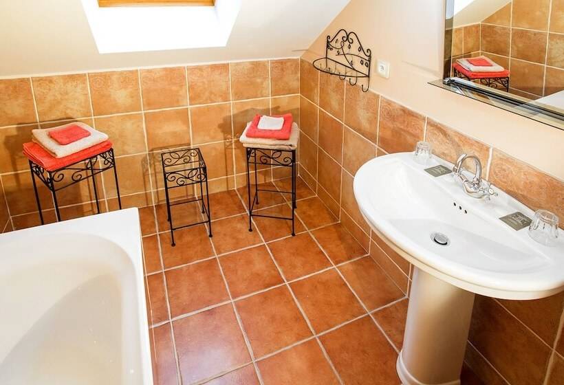 مبيت وإفطار Champagne Et Chambres D Hotes Pierre Trichet