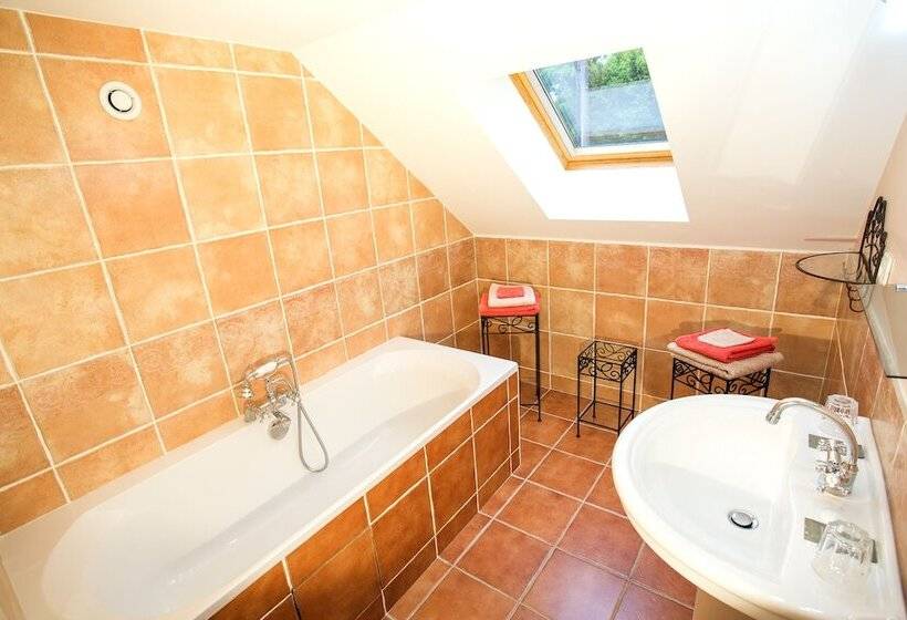 مبيت وإفطار Champagne Et Chambres D Hotes Pierre Trichet