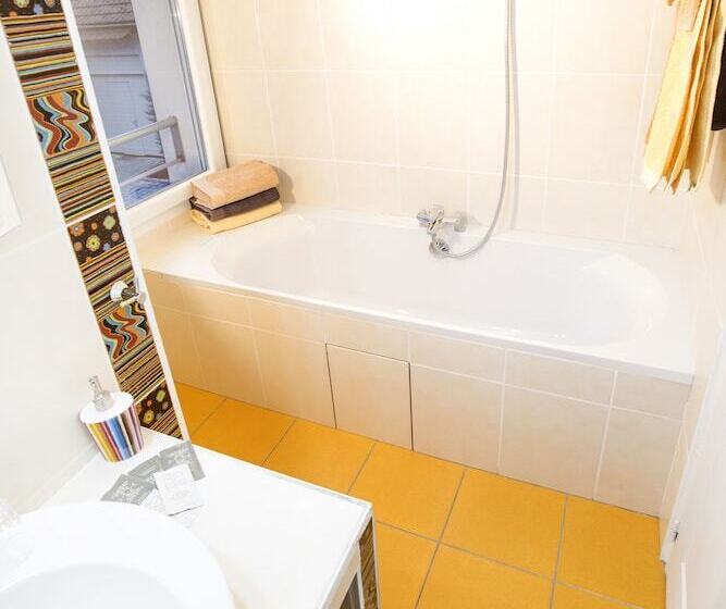 مبيت وإفطار Champagne Et Chambres D Hotes Pierre Trichet