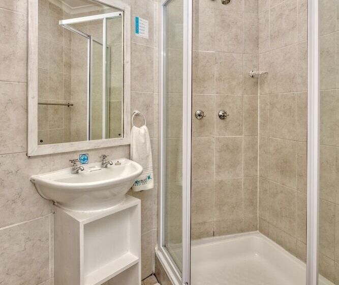 مبيت وإفطار Mermaid Guest House