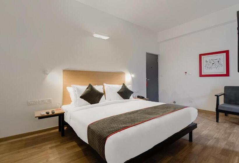 בית מלון כפרי Townhouse Ramamurthy Nagar Near Baiyappanahalli Metro Station