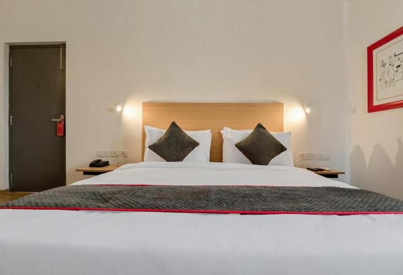 בית מלון כפרי Townhouse Ramamurthy Nagar Near Baiyappanahalli Metro Station