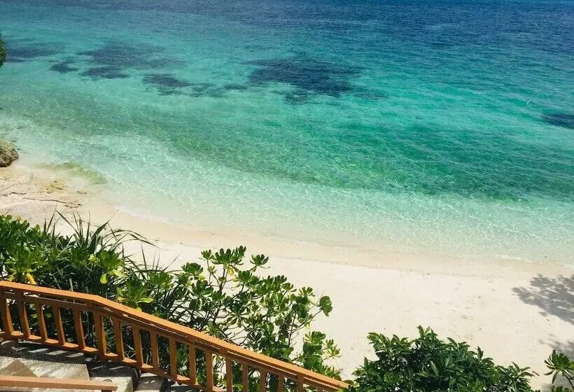 Hotelli Parklane Bohol Resort And Spa