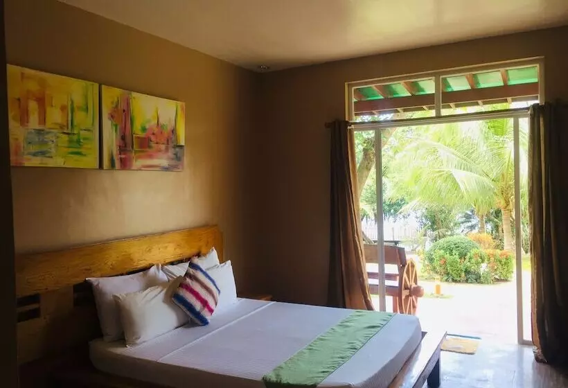 Hotelli Parklane Bohol Resort And Spa