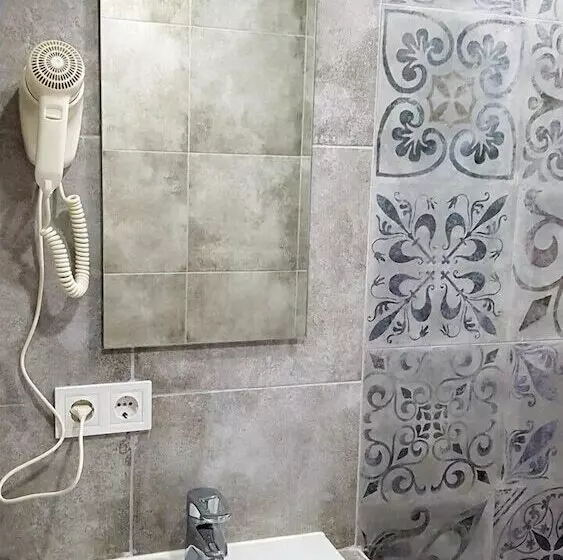 ペンション Guest House Shafran