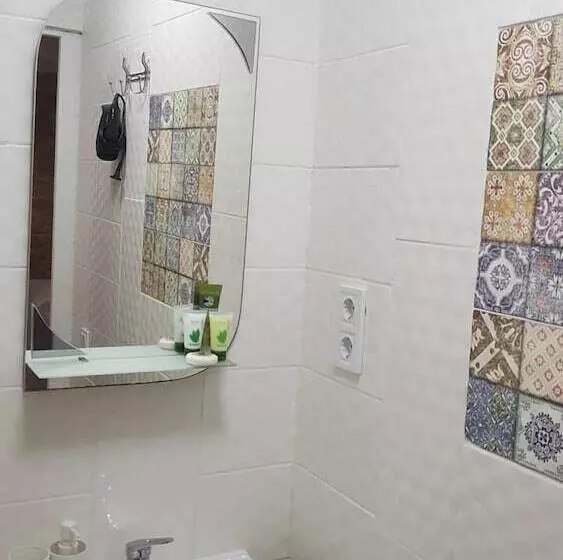 ペンション Guest House Shafran