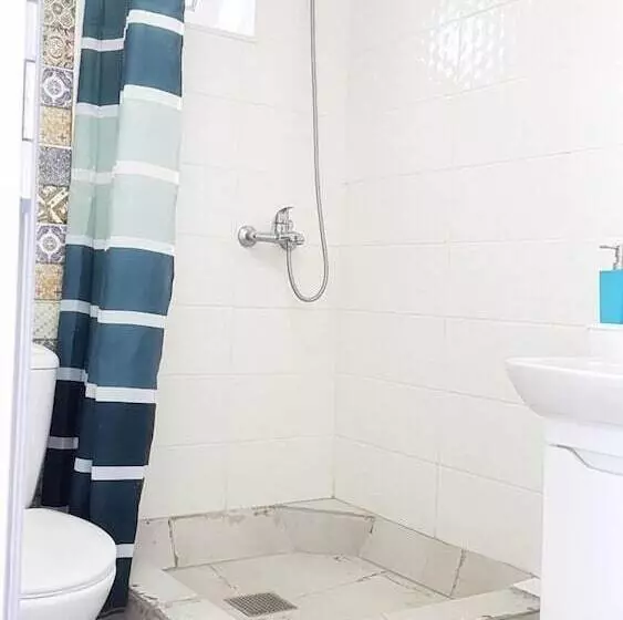 ペンション Guest House Shafran