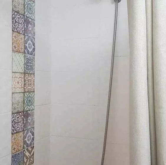 ペンション Guest House Shafran