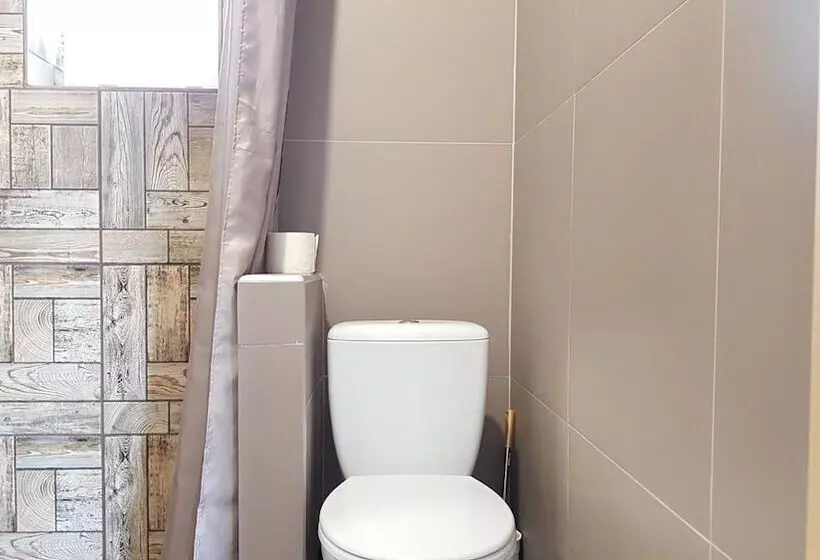 ペンション Guest House Shafran