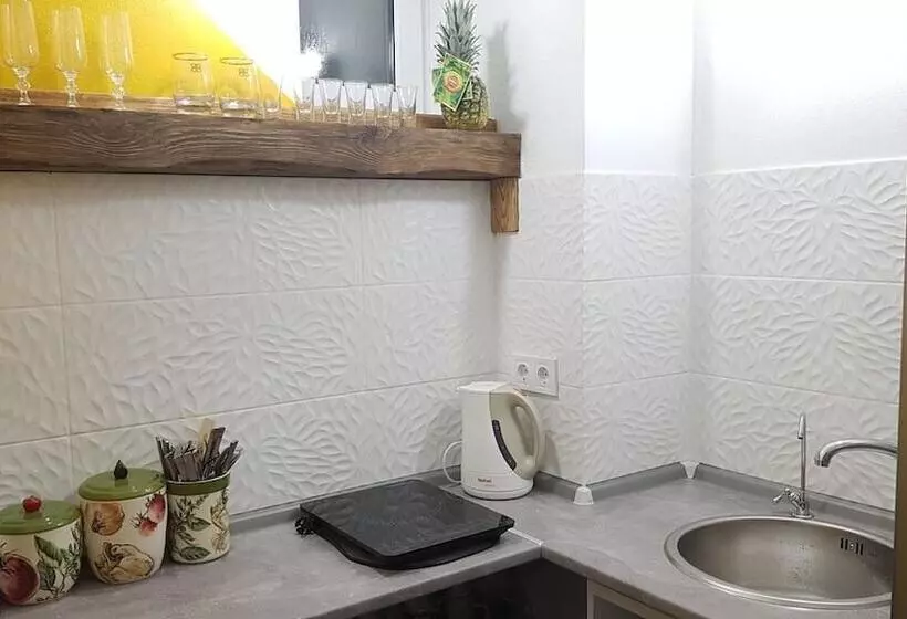 ペンション Guest House Shafran