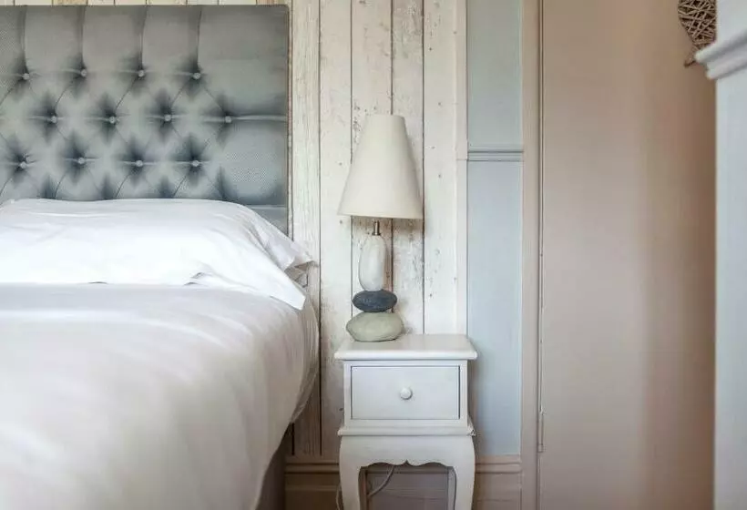 ペンション Lulworth Lodge