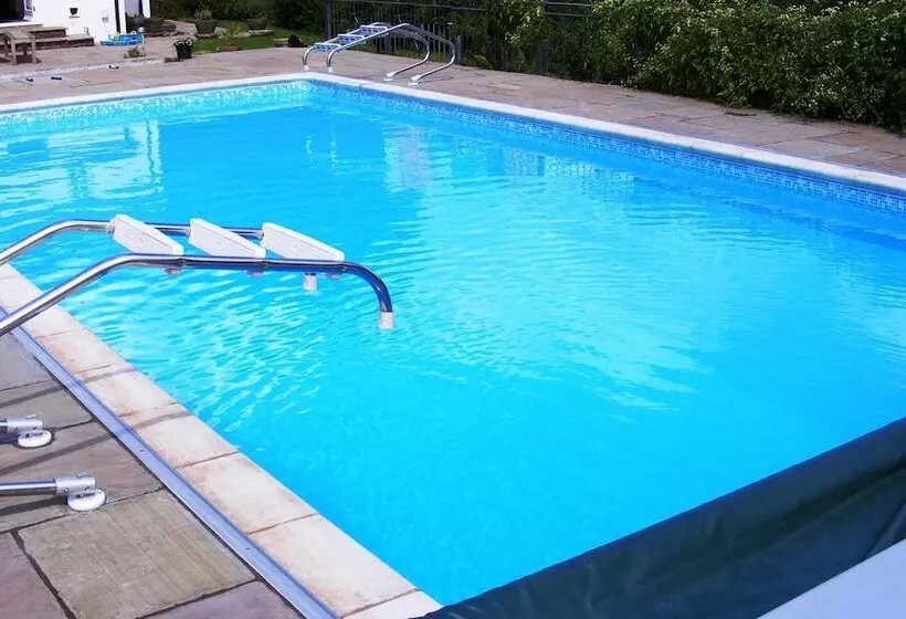 Majatalo Rochilla Guest House