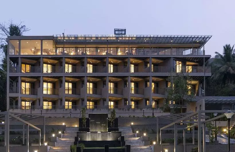 Lomakeskus Niraamaya Retreats Samroha Athirappilly