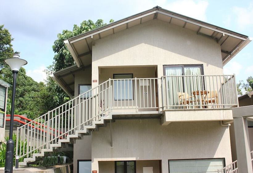 リゾートホテル Niraamaya Retreats Samroha Athirappilly