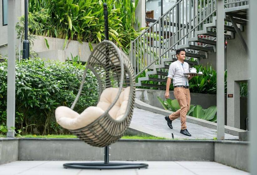 リゾートホテル Niraamaya Retreats Samroha Athirappilly