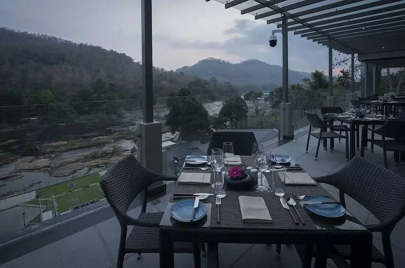 Lomakeskus Niraamaya Retreats Samroha Athirappilly