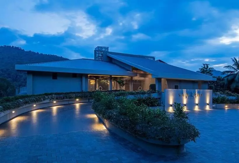 Lomakeskus Niraamaya Retreats Samroha Athirappilly