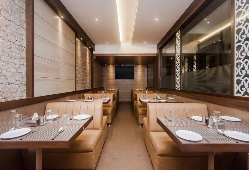 Otel Aditya Residency