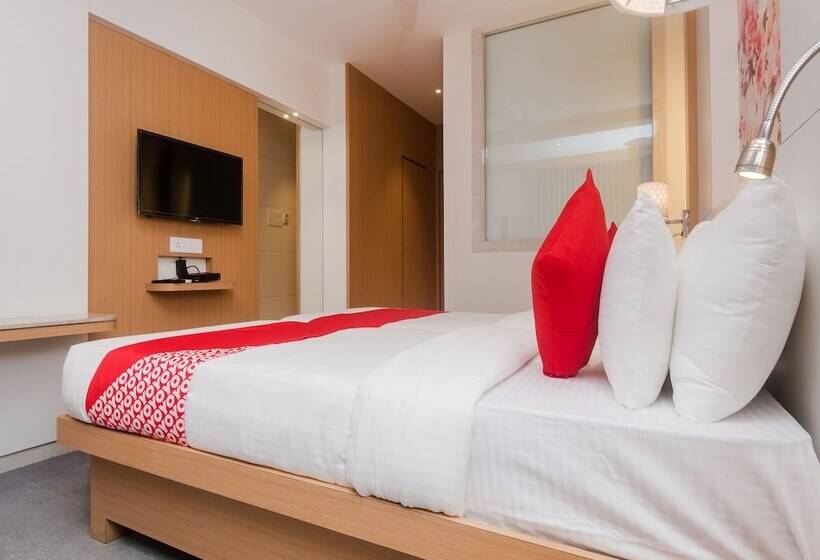 Otel Aditya Residency