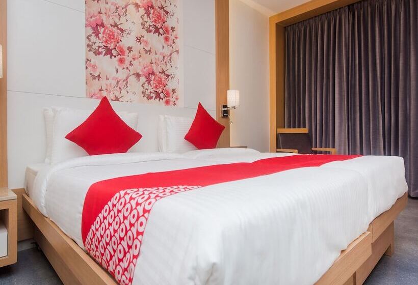 Otel Aditya Residency