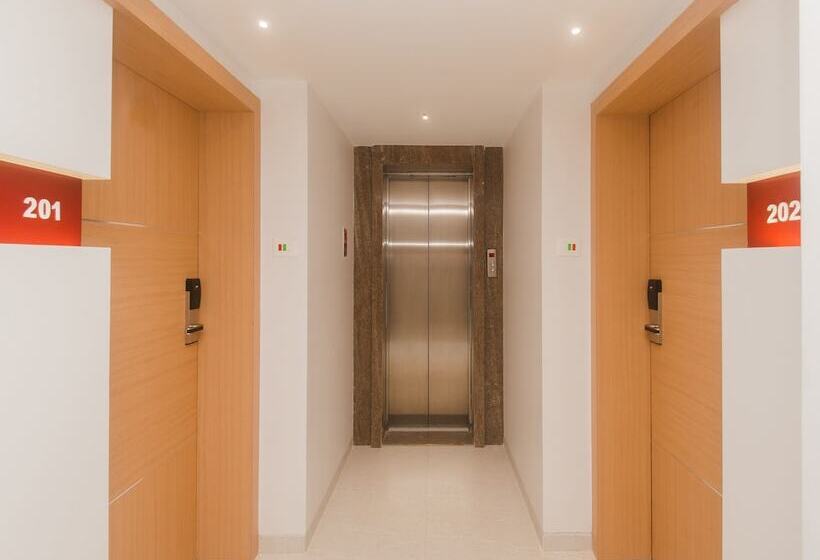 Otel Aditya Residency