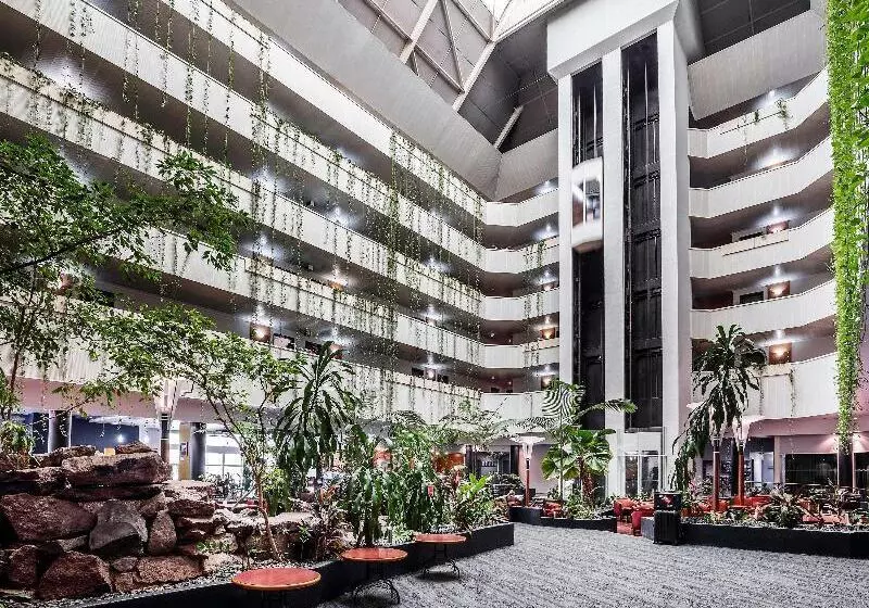 Hotelli Aiden By Best Western Lorient Centre