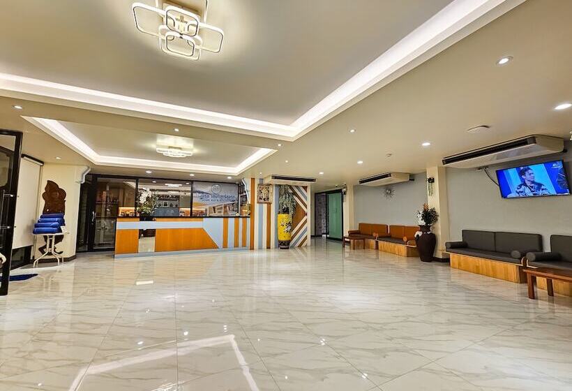 בית מלון כפרי Dome Kata Resort