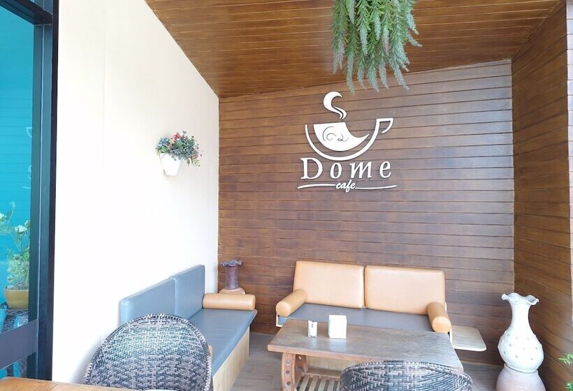 בית מלון כפרי Dome Kata Resort