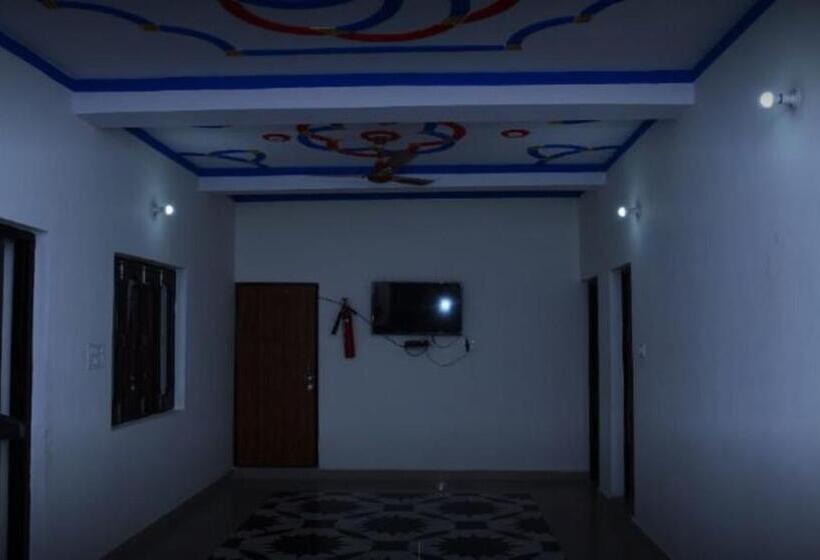 בית מלון כפרי Jeet Palace