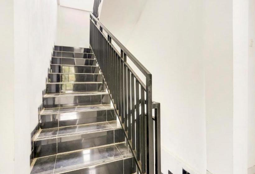 Отель Oyo 3870 Homestay Arya