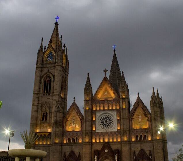 فندق Real De Castilla Colonial