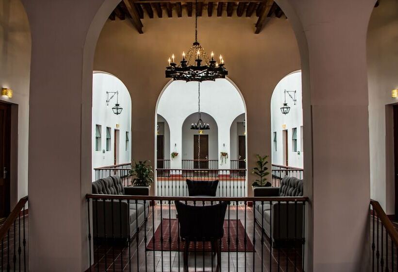 فندق Real De Castilla Colonial