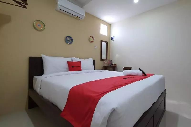 Hotelli Reddoorz Syariah Near Solo Square Mall