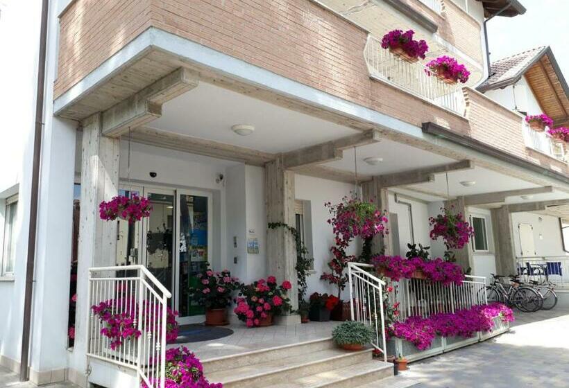 ホテル Residence Onda Blu 2