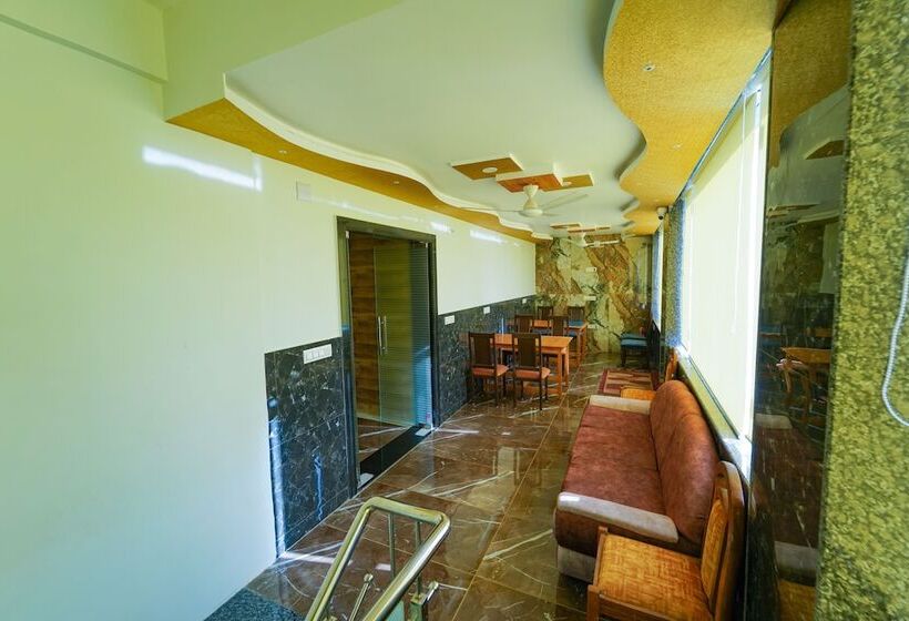 Hotell The Nest Residency