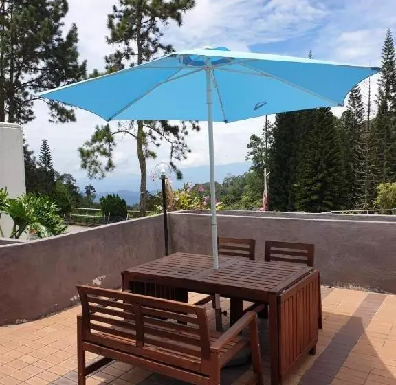 Hotelli The Pines At Fraser S Hill, Malaysia