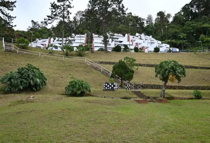 Hotelli The Pines At Fraser S Hill, Malaysia