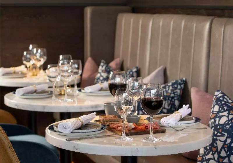 Hotelli Voco Edinburgh   Haymarket, An Ihg