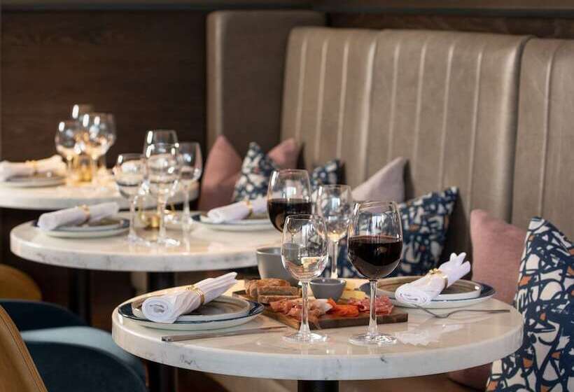 בית מלון כפרי Voco Edinburgh Haymarket, An Ihg