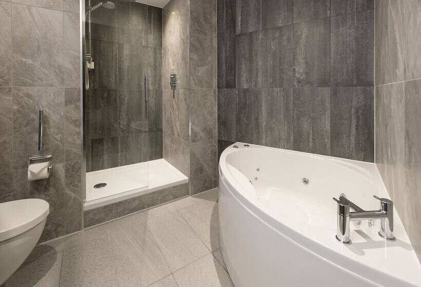 בית מלון כפרי Voco Edinburgh Haymarket, An Ihg