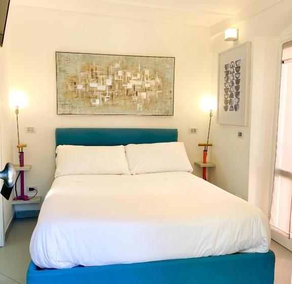 Пансион La Ripa Camere Vernazza   The Spinnaker Suite