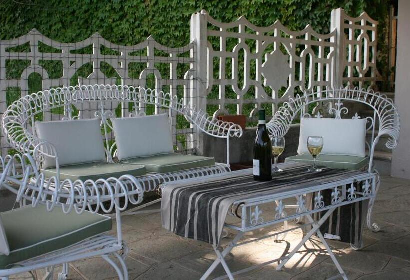 مبيت وإفطار Guest House Al Devesio